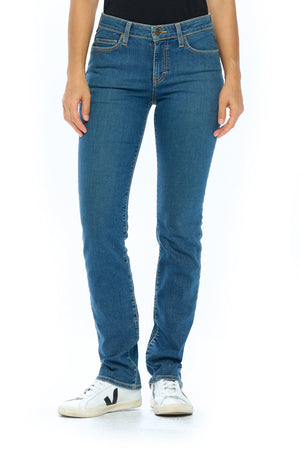 Vintage style fly straight travel jeans for women.
