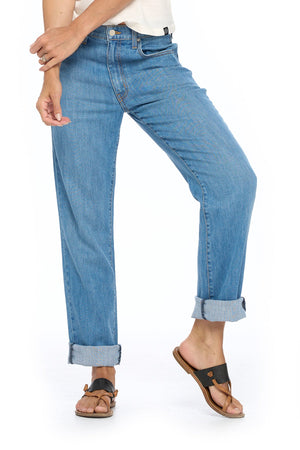 Aviator relaxed boyfriend women's travel jeans