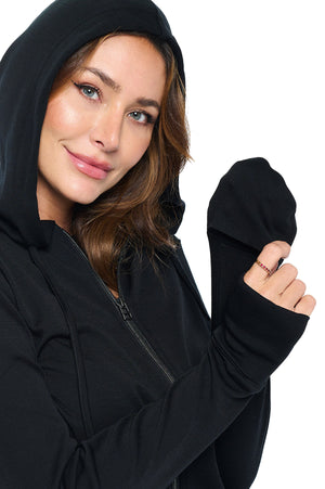 Adjustable cuff on the travel hoodie made of merino wool in black