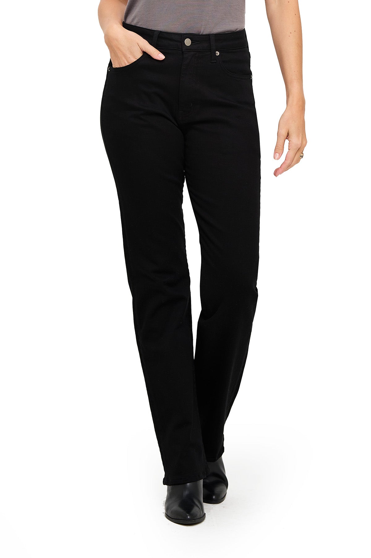 Best Travel Jeans | Relaxed Straight | Jet Black